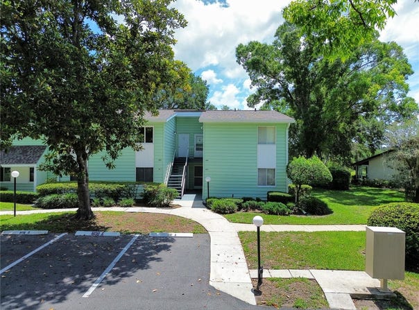 608 MIDWAY Drive, OCALA, FL 34472