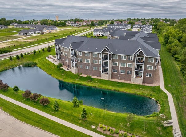 9001 Windsor Parkway, Johnston, IA 50131
