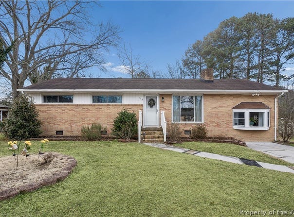118 Winston Dr, Williamsburg, VA 23185