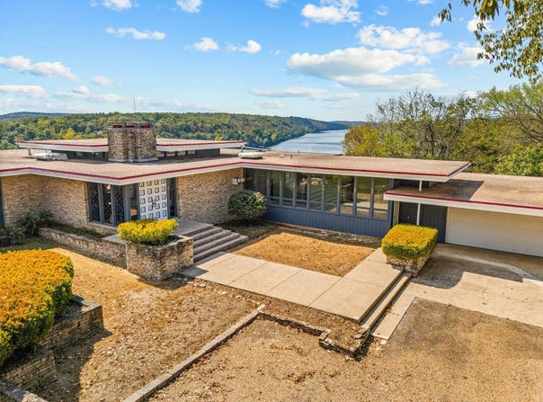 403 State Hwy 176, Forsyth, MO 65653