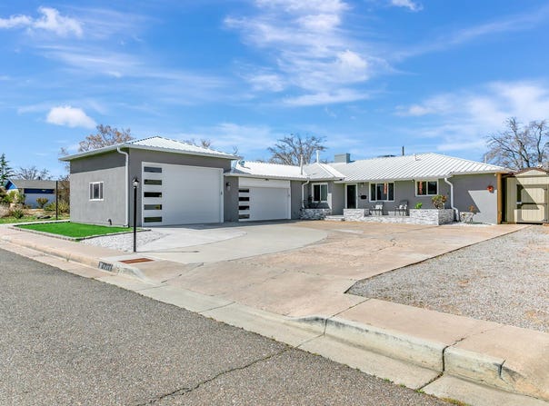 1413 Valencia Drive NE, Albuquerque, NM 87110