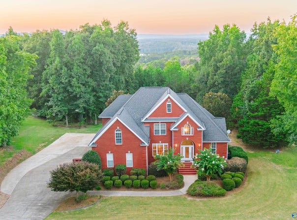 102 Riverview Lane, Glencoe, AL 35905