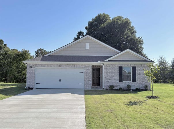 67 Clearwater Drive, Brookland, AR 72417
