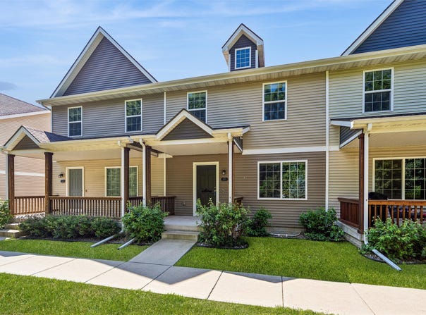 531 Canterbury Place, Norwalk, IA 50211