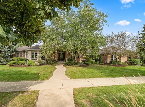 12991 Mayfair Drive, Lemont, IL 60439