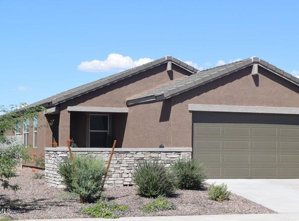 3722 E HAFLINGER Road, San Tan Valley, AZ 85140