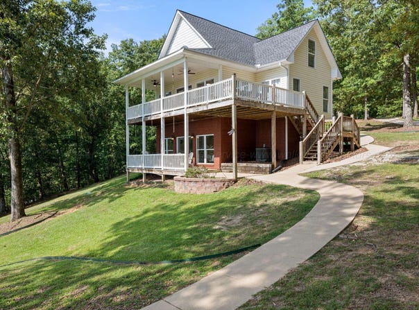 187 COUNTY RD 3989, Jasper, AL 35503