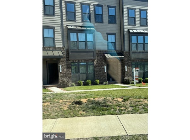 1733 DUNNINGTON Place, DUMFRIES, VA 22026