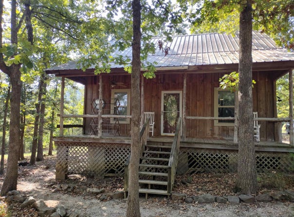 144 Cow Mountain RD, Mountain View, AR 72560