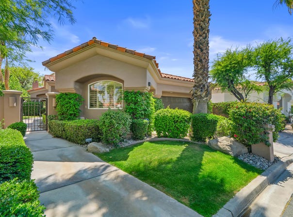 851 Mesa Grande Drive, Palm Desert, CA 92211