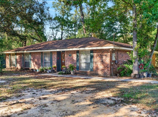 3075 JACKSON LANDING RD, Picayune, MS 39466