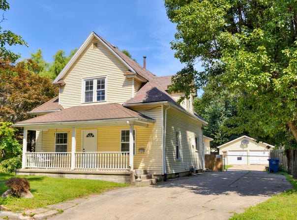 1920 E Walnut Street, Des Moines, IA 50316