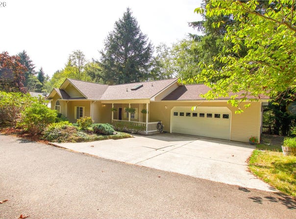 3330 31ST St, Florence, OR 97439