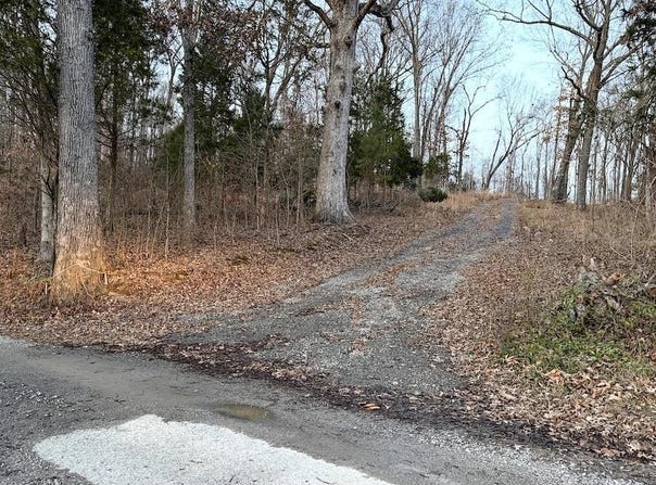 Hornback Lane, Caneyville, KY 42721
