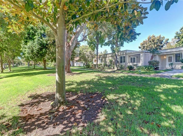 66 Calle Aragon, Laguna Woods, CA 92637