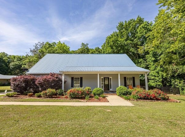 667 Fuller Rd, Dothan, AL 36301