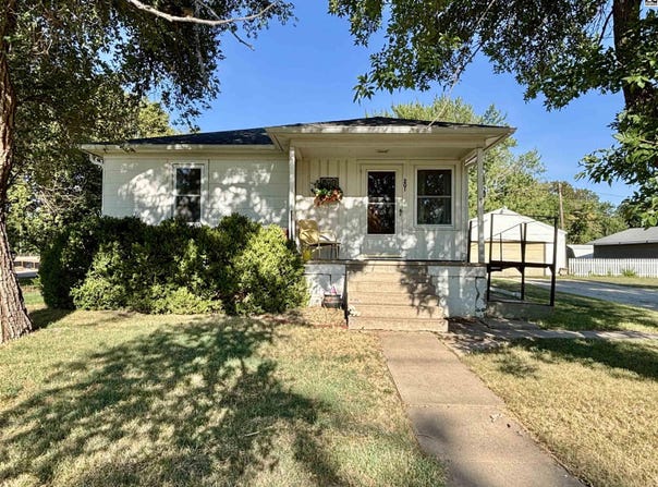 201 S Hickory St, McPherson, KS 67460