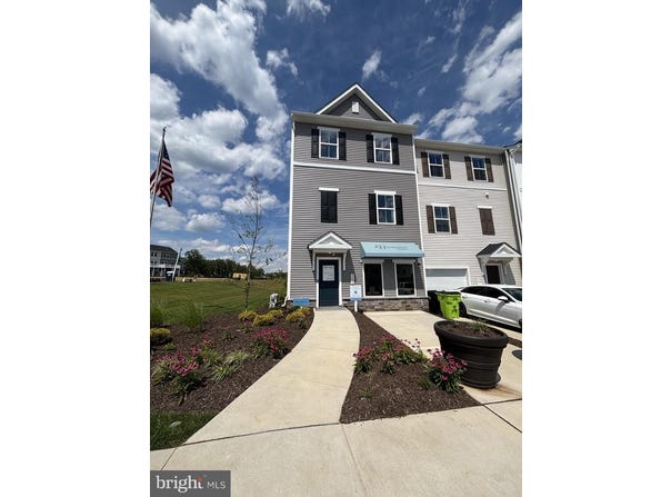 2605 GREY WOLF LN, LOCUST GROVE, VA 22508