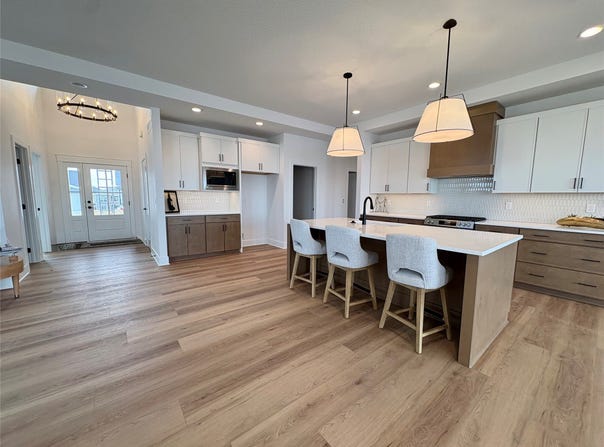1355 NW Yorktown Drive, Waukee, IA 50263