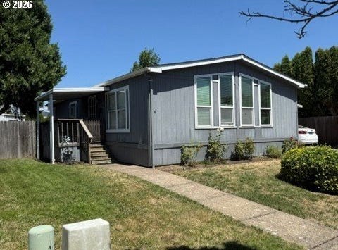 550 LOCHAVEN Ave, Springfield, OR 97477