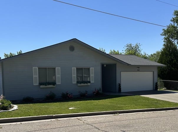748 Hughes Dr, Payette, ID 83661