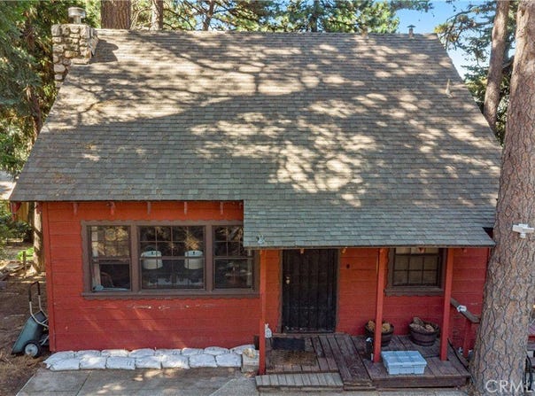 964 Chateau Drive, Crestline, CA 92325