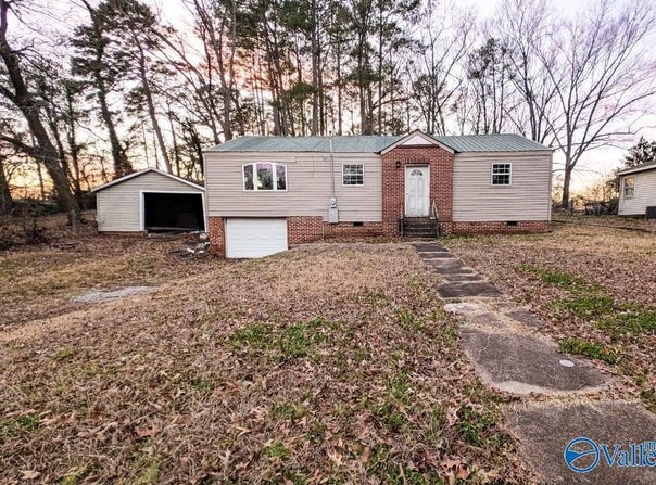307 Howell Circle, Gadsden, AL 35904