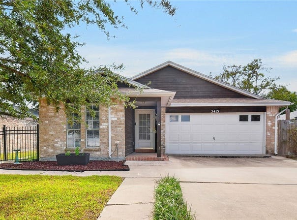 5421 Crossgate Drive S, Corpus Christi, TX 78413