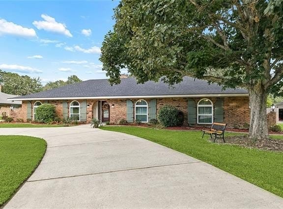 119 OAK Drive, Covington, LA 70433