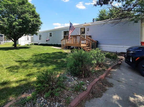 912 N Doland Pl, Sioux Falls, SD 57107