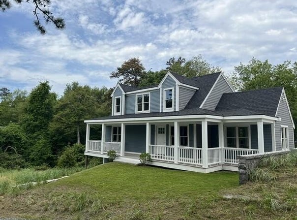 1 Shore Drive, Harwich, MA 02645