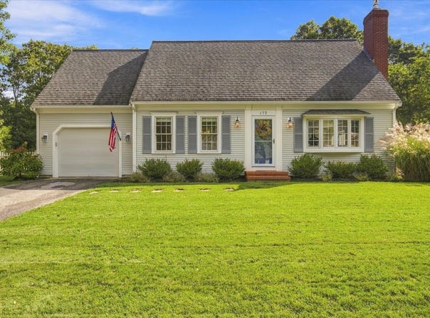 172 Oxford Drive, Cotuit, MA 02635
