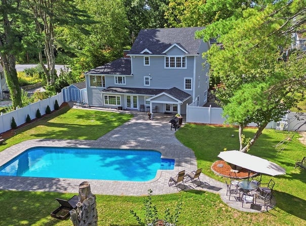 20 Cherokee Rd, Acton, MA 01720