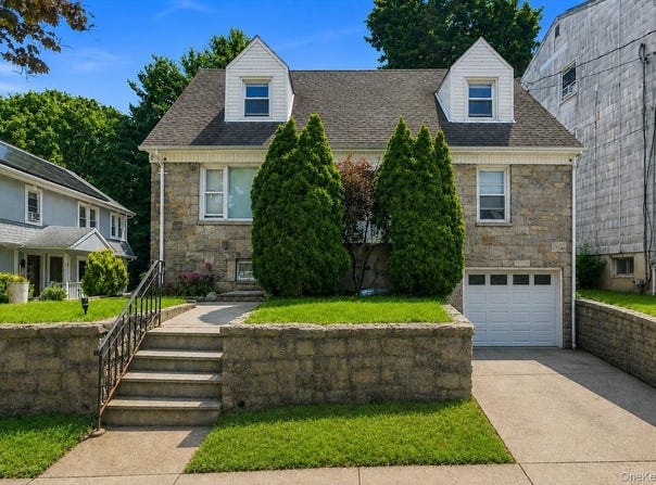 114 Greenvale Avenue, Yonkers, NY 10703