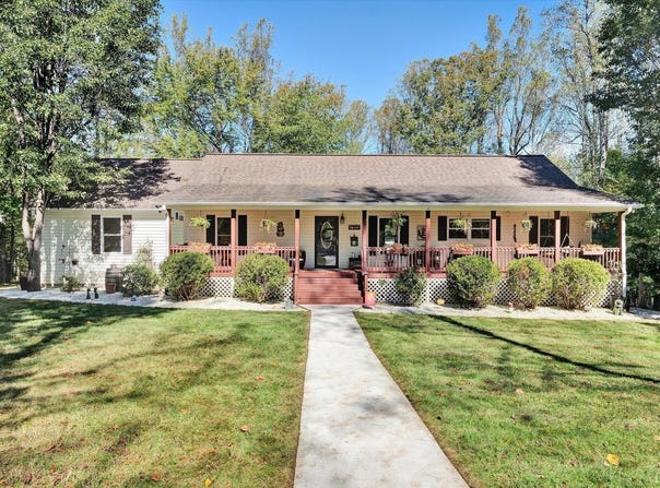 143 Father Judge Road, Amherst, VA 24521