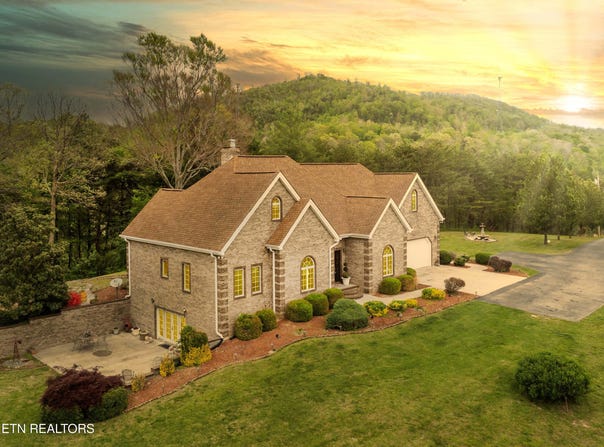 300 Lowe Rd, Huntsville, TN 37756