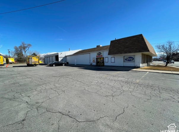 1714 N MAIN St, Layton, UT 84041