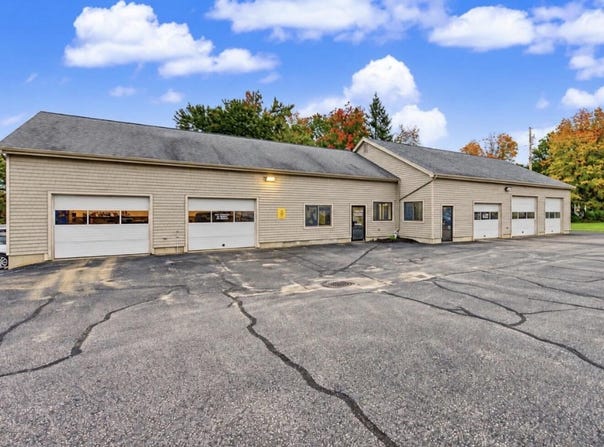 27 Main Street, Norway, ME 04268