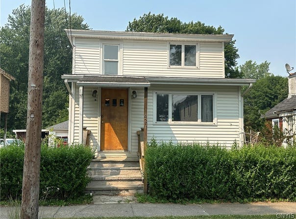 420 W Elm Street, New York, NY 13421