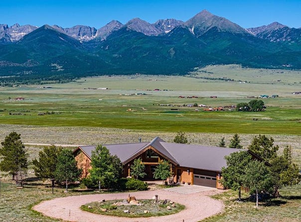 152 Howe Rd, Westcliffe, CO 81252