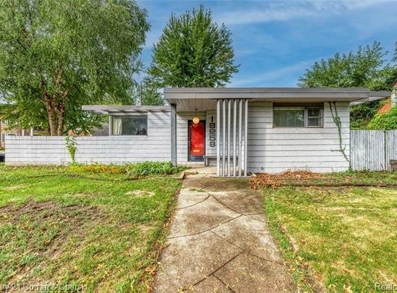 18258 Outer Drive, Dearborn, MI 48128