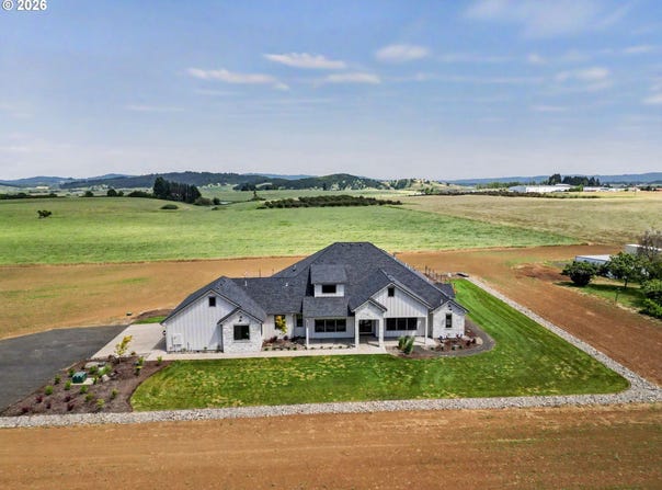 2550 PERRYDALE Rd, Dallas, OR 97338