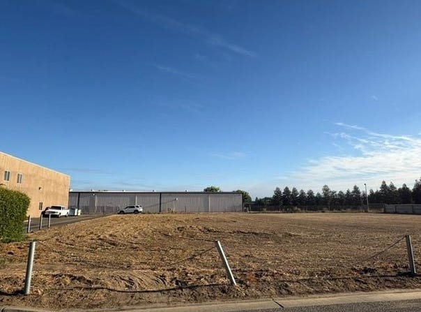 2551 Mitchell Ct, Madera, CA 93637