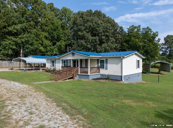 3945 PLANK RD, South Hill, VA 23970
