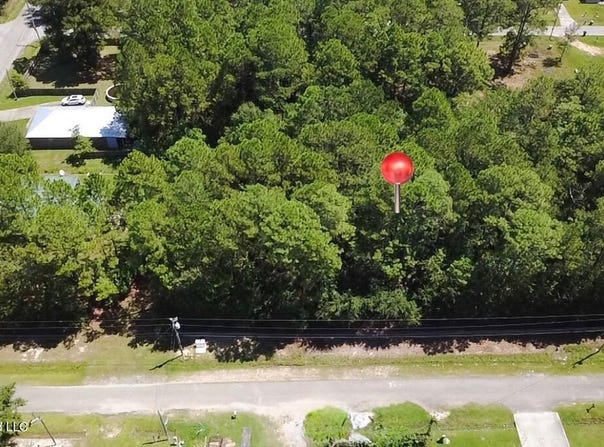 01 Smith Street, Bay Saint Louis, MS 39520