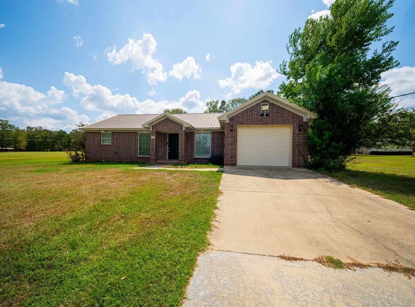 1615 Carroll Road, Camden, AR 71701