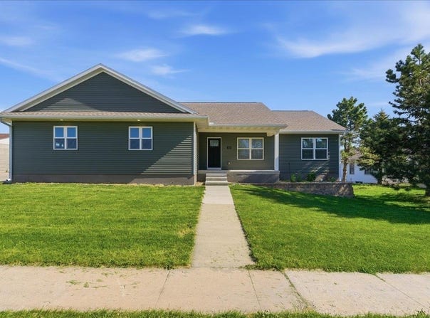 123 Carroll Boulevard, Dunkerton, IA 50626