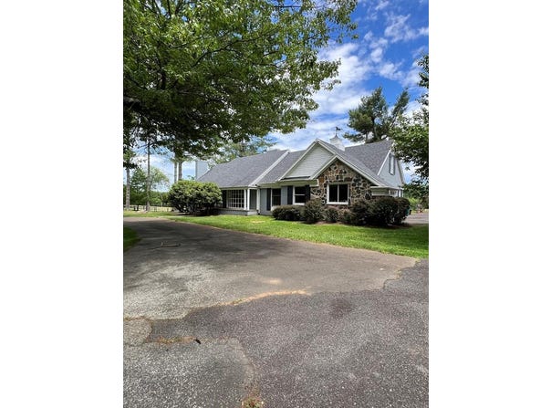 109 Winding Way Rd, Galax, VA 24333