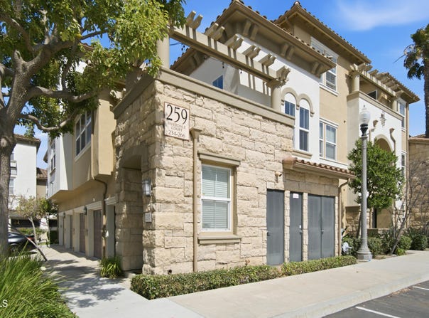 259 Riverdale Court, Camarillo, CA 93012