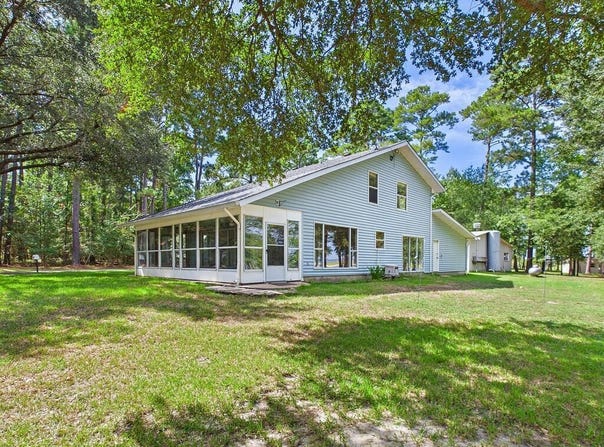 678 Black Forest Drive, Zavalla, TX 75980